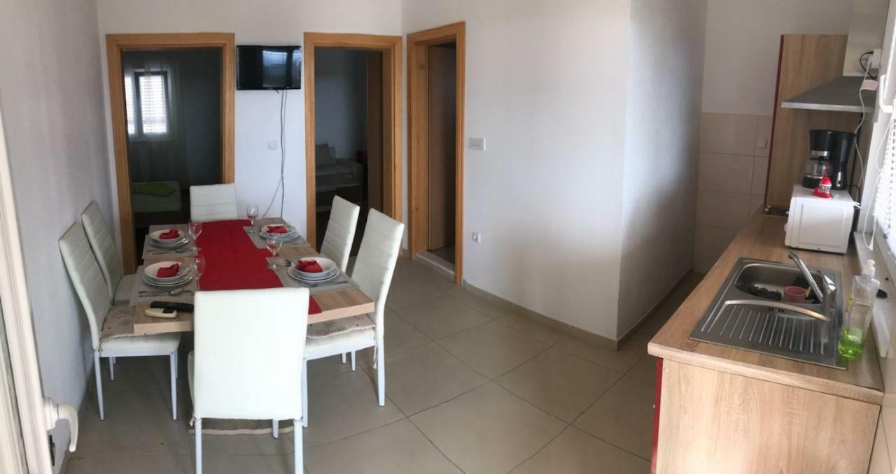 Apartmani Kulas 파코스탄 외부 사진
